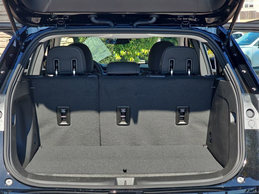 New 2027 Chevrolet Bolt LT w/ Comfort Package image 12