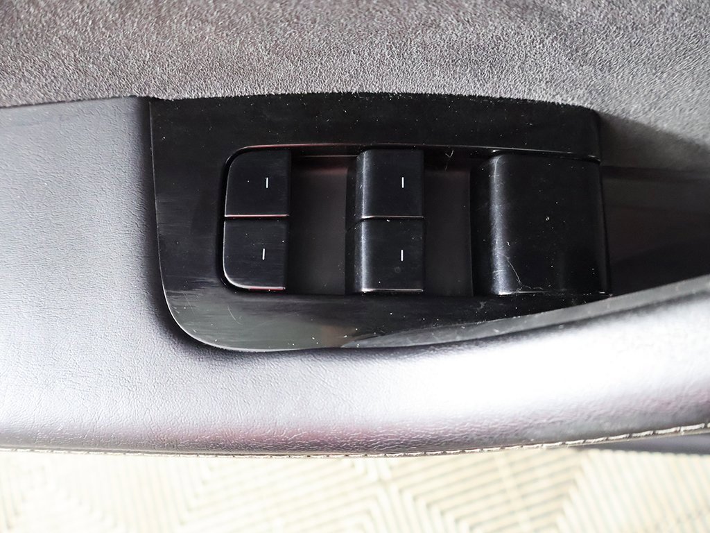 Used 2018 Tesla Model 3 Long Range image 36