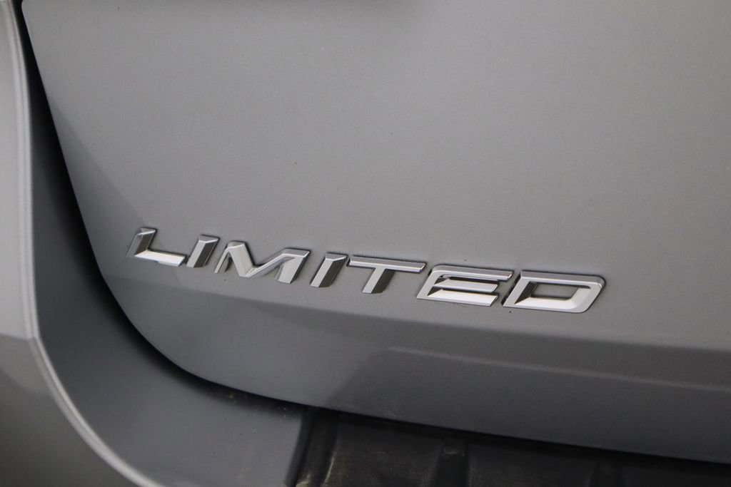Used 2023 Ford Explorer Limited w/ Equipment Group 301A RWD image 44