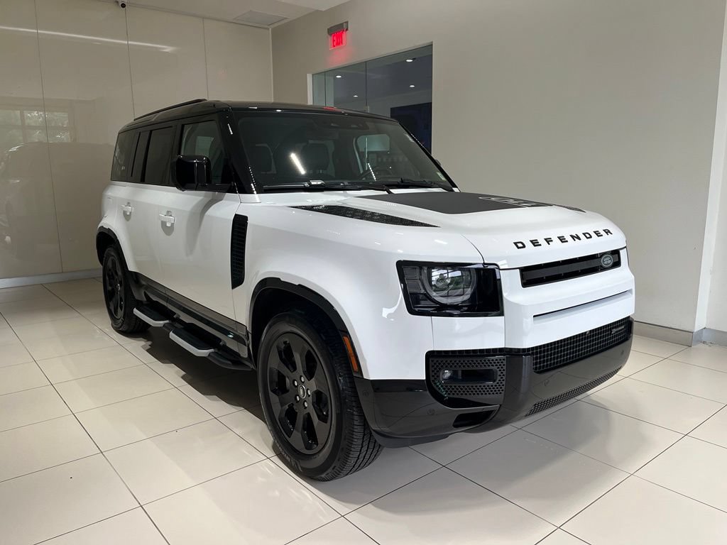 Used 2022 Land Rover Defender 110 X-Dynamic SE AWD/4WD image 11