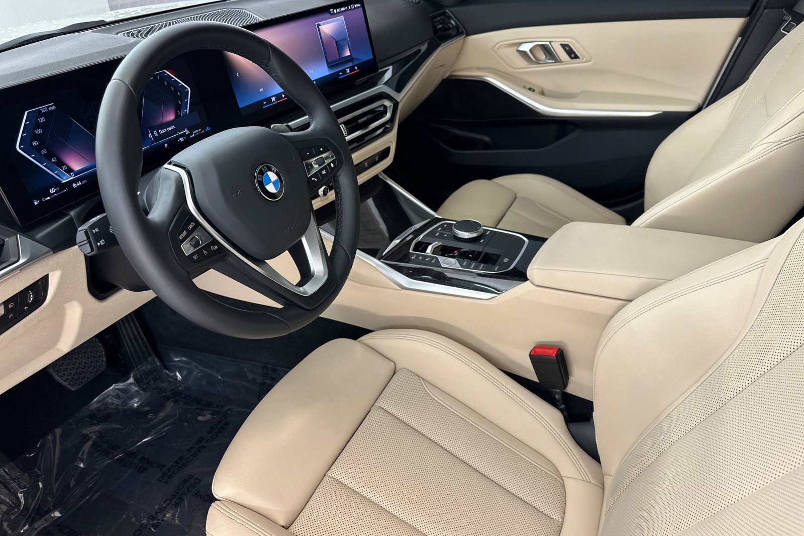 Certified 2024 BMW 330i Sedan w/ Convenience Package image 4