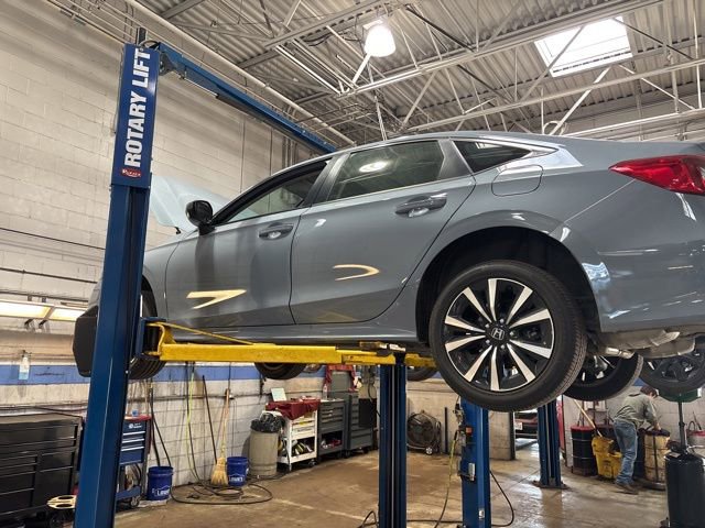 Used 2024 Honda Civic EX image 2