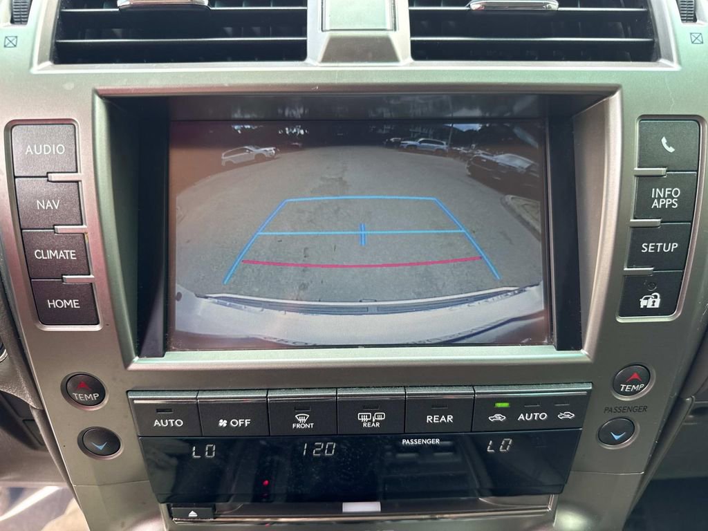 Used 2015 Lexus GX 460 w/ Premium Package image 33