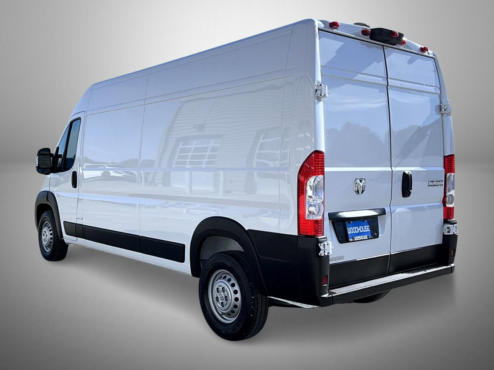 Used 2025 RAM ProMaster 2500 w/ Convenience Group FWD image 7