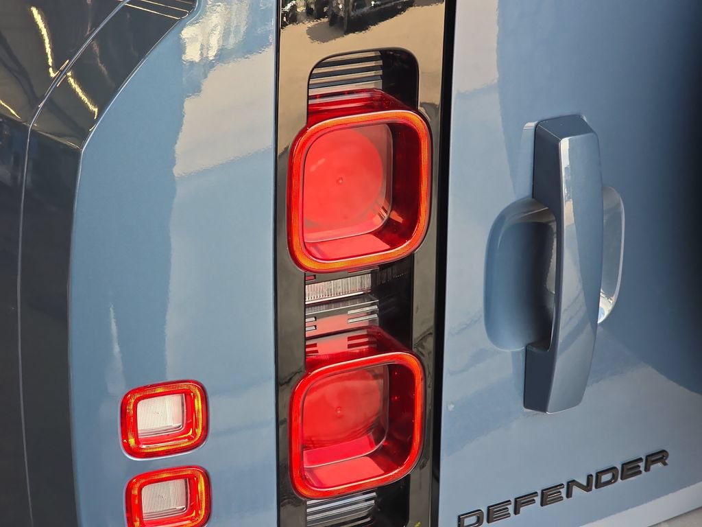 Certified 2024 Land Rover Defender 110 S AWD/4WD image 35