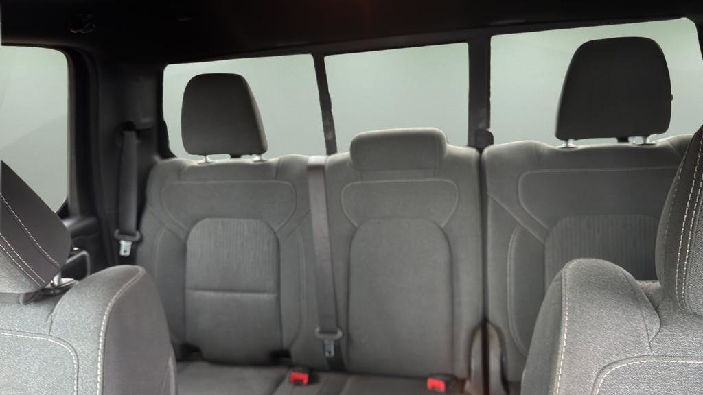Used 2022 RAM 1500 Big Horn AWD/4WD image 15