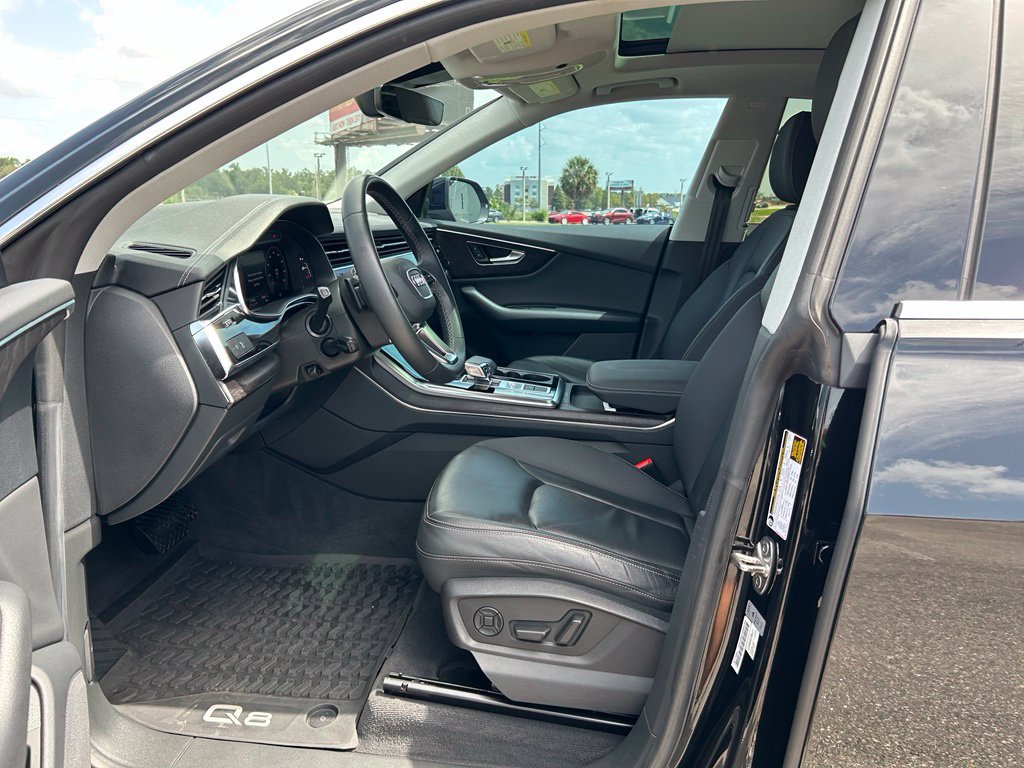 Used 2023 Audi Q8 Premium w/ Convenience Package AWD/4WD image 15