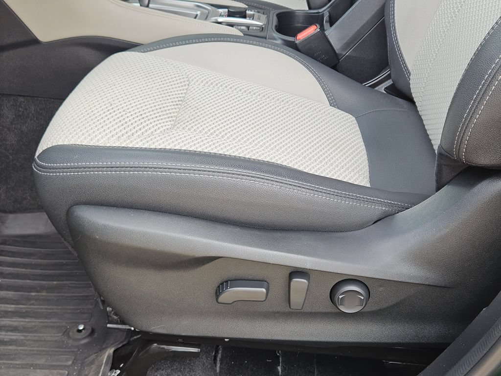 Used 2024 Subaru Forester Premium AWD/4WD image 29