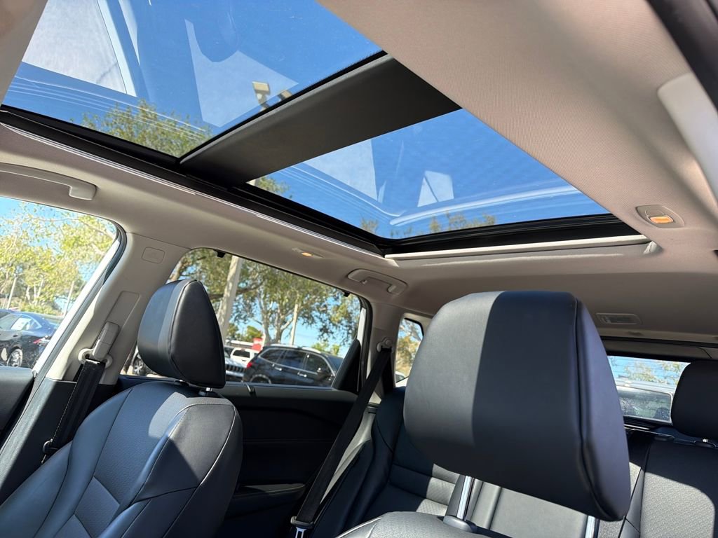 Used 2024 Nissan Rogue SV w/ SV Premium Package image 17