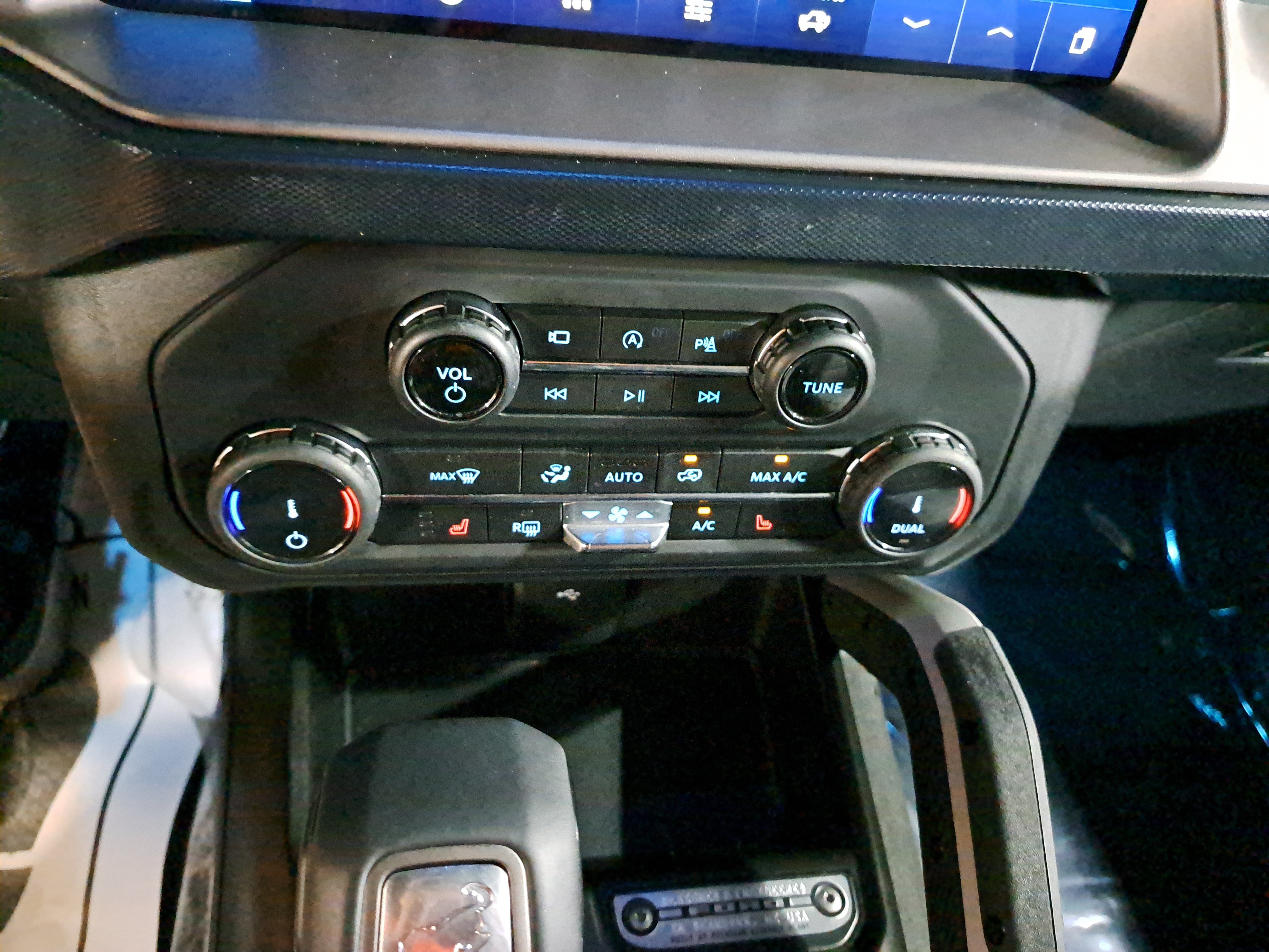 Used 2022 Ford Bronco Outer Banks AWD/4WD image 21