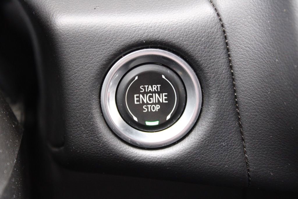 Used 2021 Chevrolet Suburban RST image 35