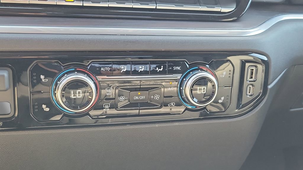 Used 2026 GMC Sierra 1500 SLT image 30