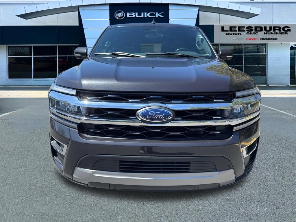Used 2024 Ford Expedition Max Limited AWD/4WD image 2