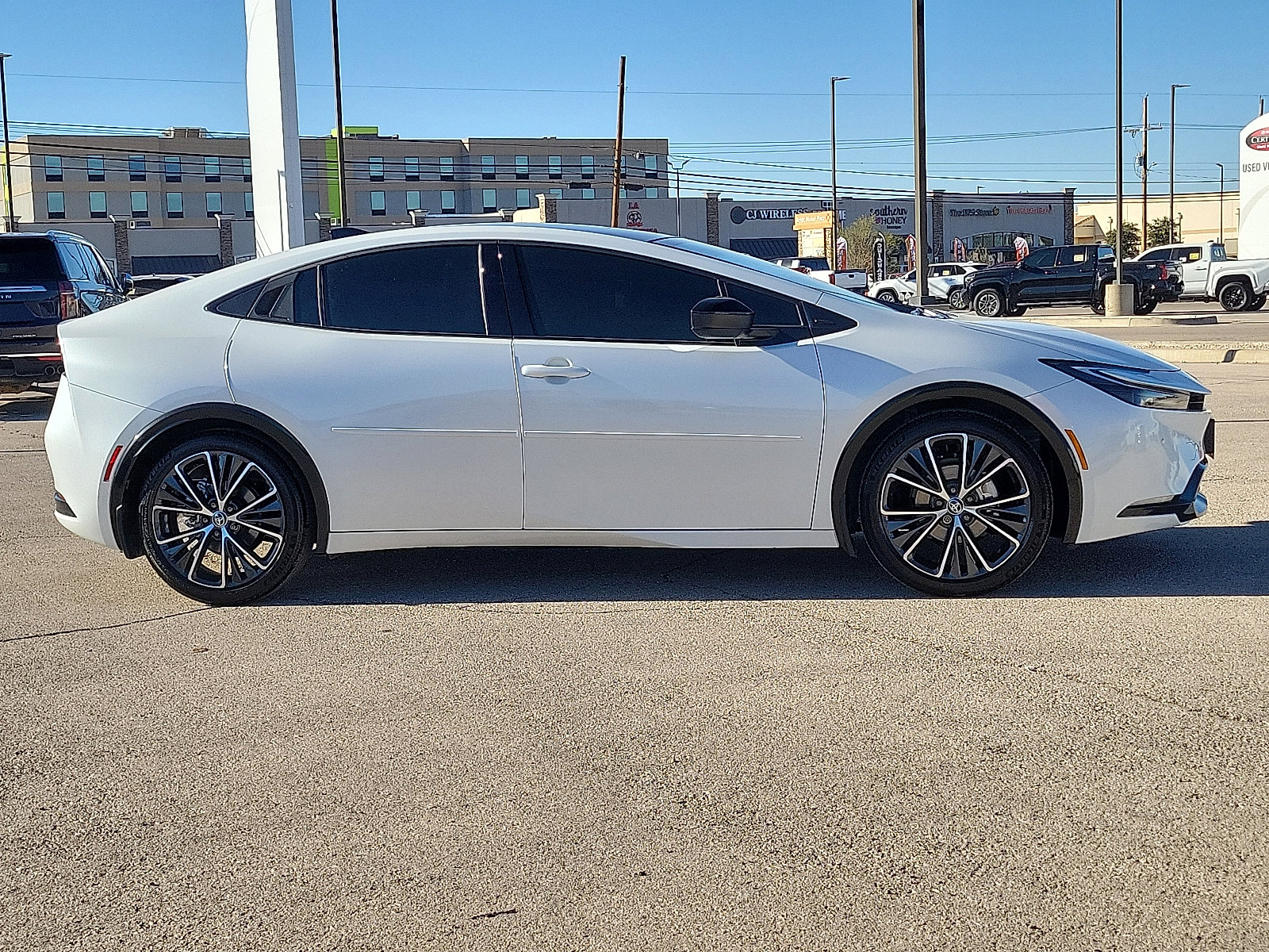 New 2026 Toyota Prius XLE FWD image 5