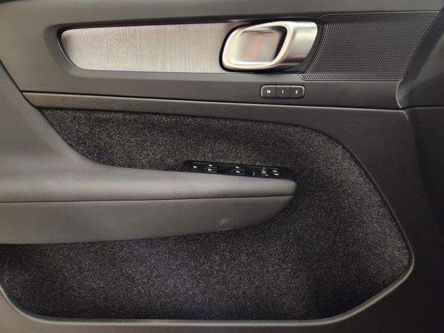 Certified 2026 Volvo XC40 B5 Plus AWD/4WD image 24