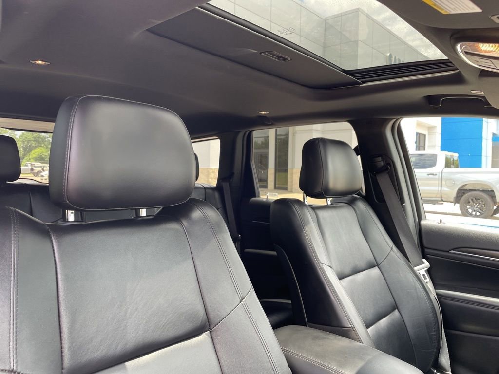 Used 2022 Jeep Grand Cherokee Limited AWD/4WD image 32