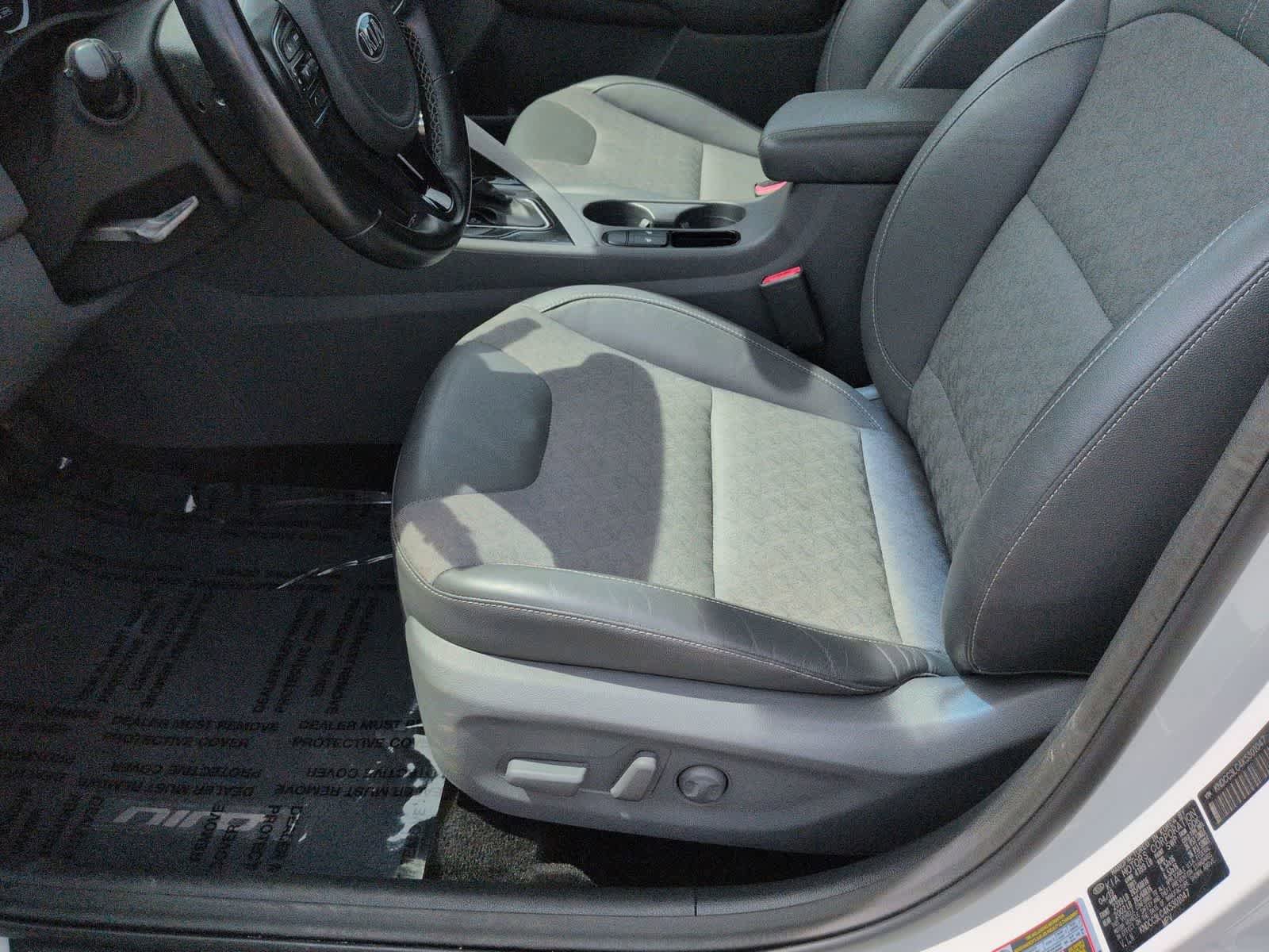 Used 2019 Kia Niro EX FWD image 16