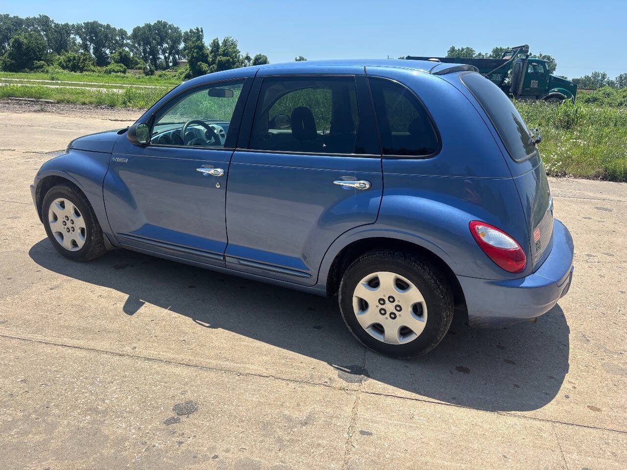 Used 2006 Chrysler PT Cruiser Touring FWD image 8