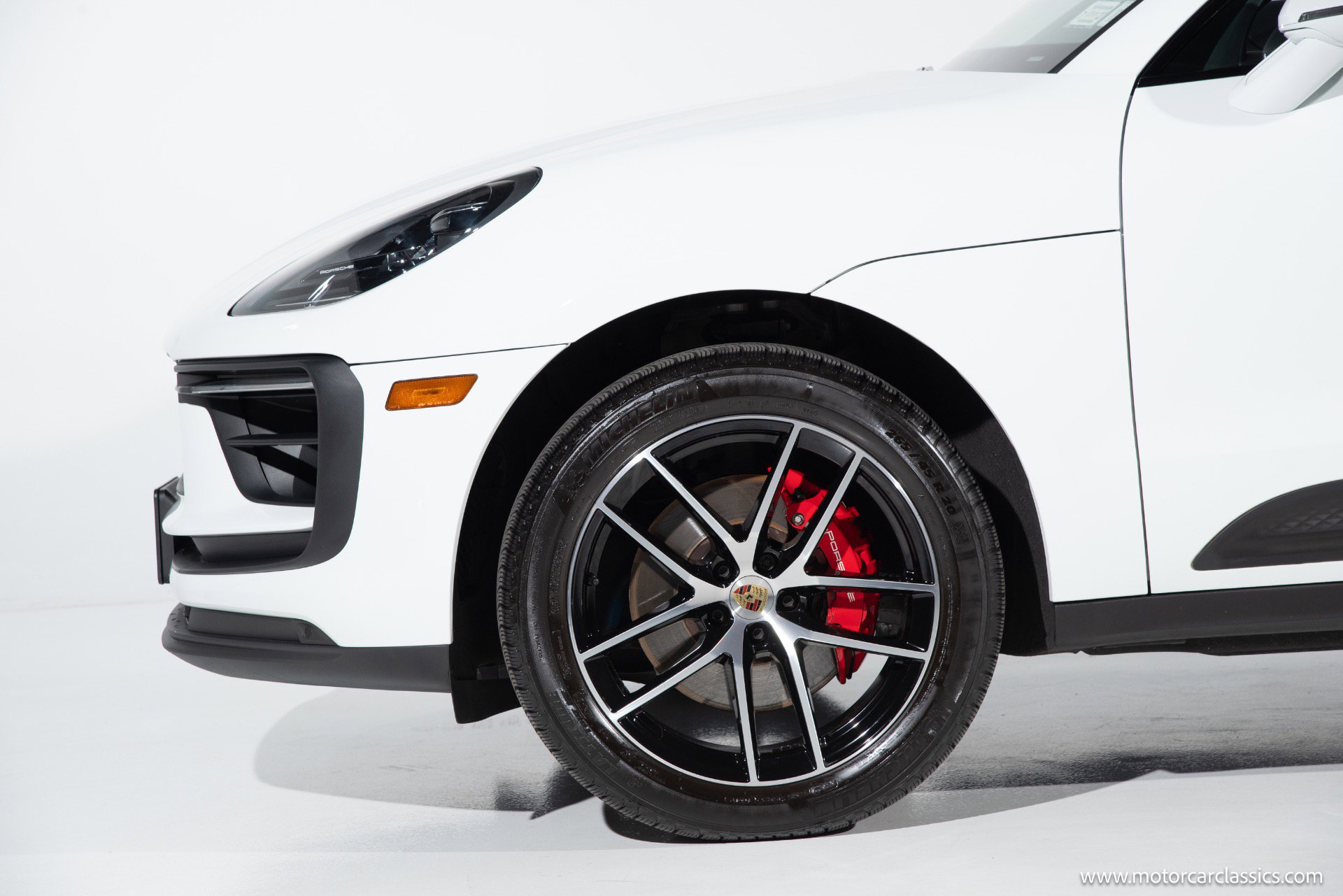 Used 2024 Porsche Macan S AWD/4WD image 10