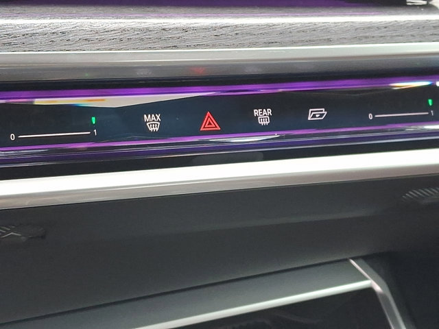 Certified 2023 BMW 760i xDrive image 17