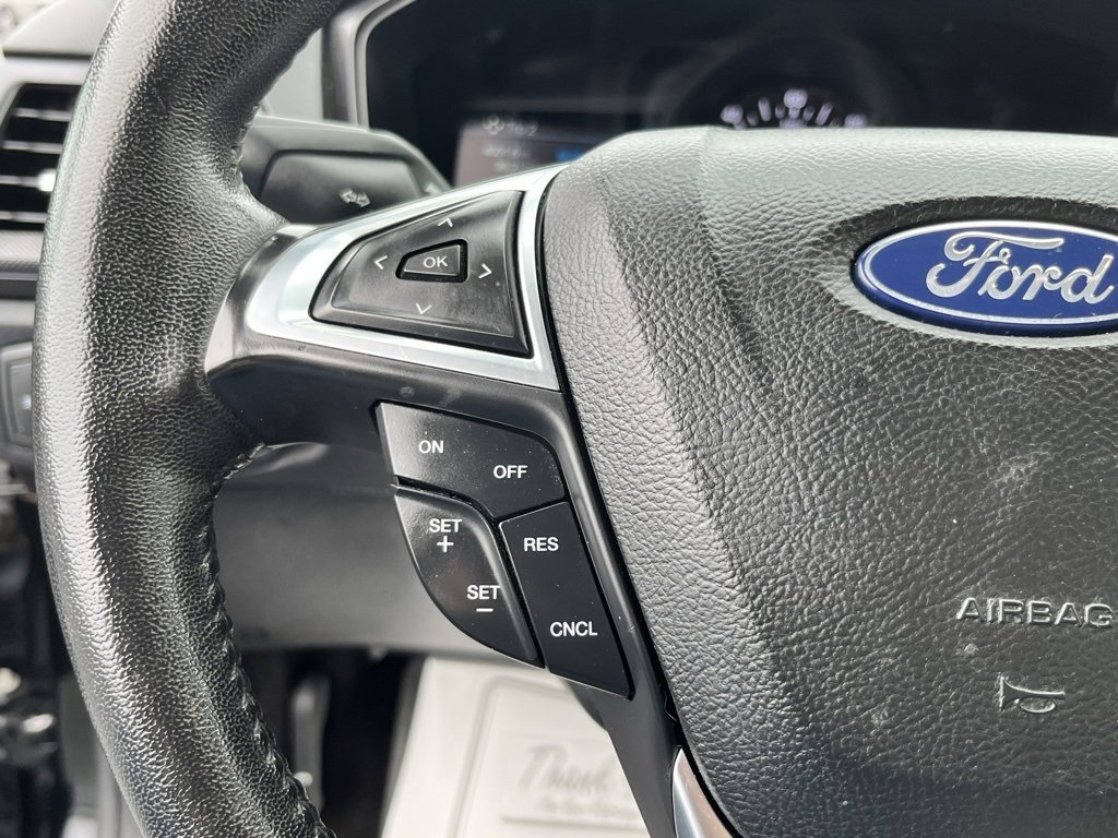 Used 2018 Ford Fusion SE w/ Equipment Group 601A image 4