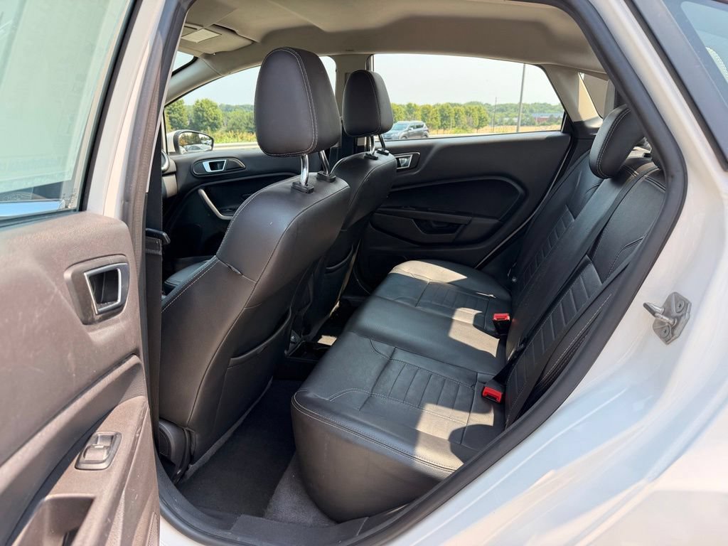 Used 2017 Ford Fiesta Titanium FWD image 5