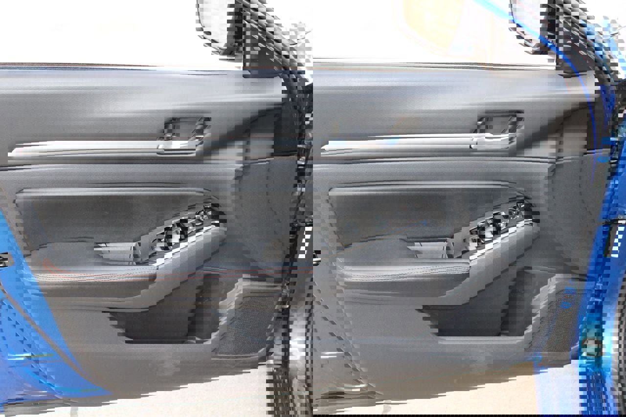 Used 2025 Nissan Altima 2.5 SR image 19