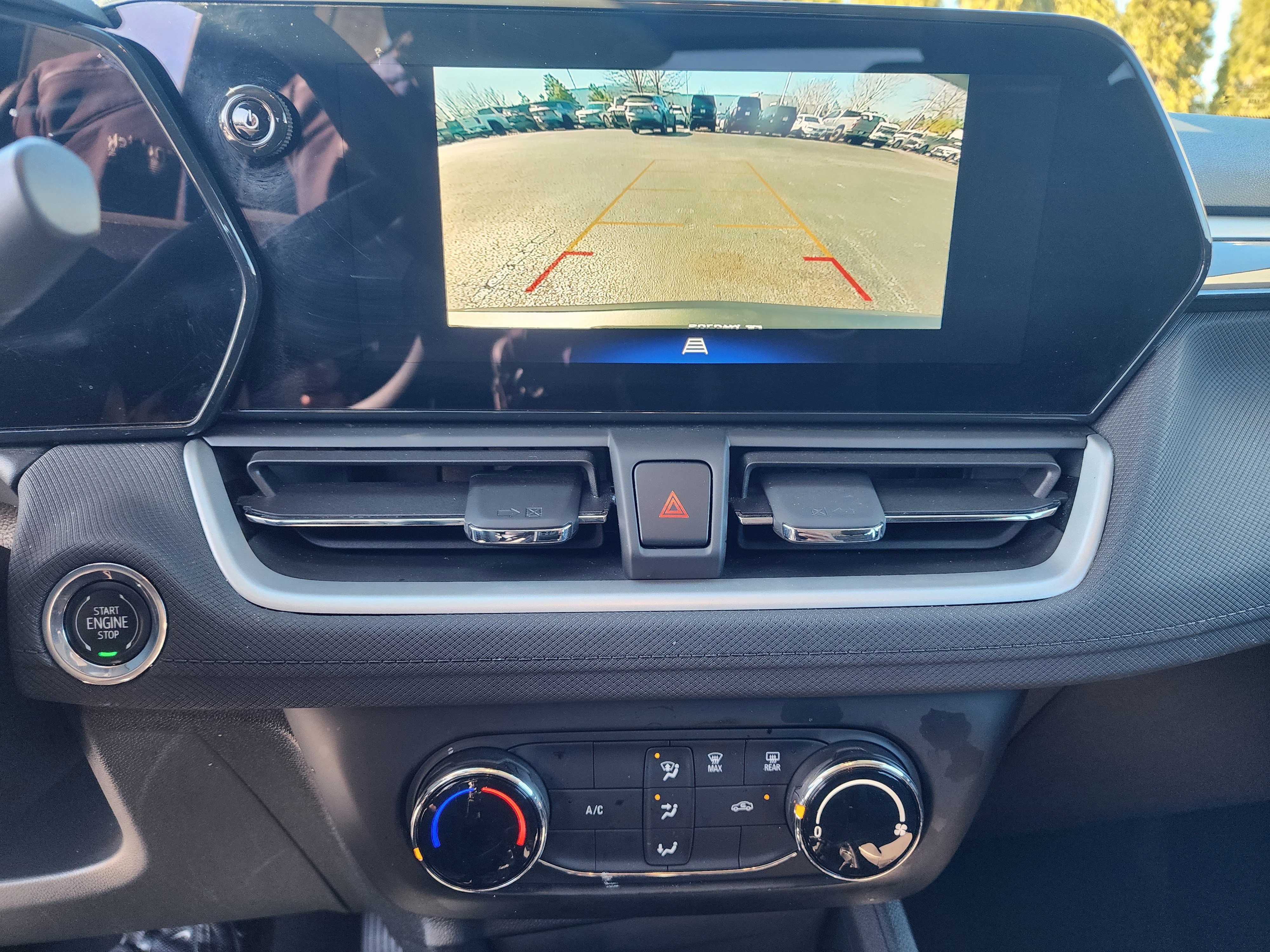 Used 2024 Chevrolet TrailBlazer LS image 30