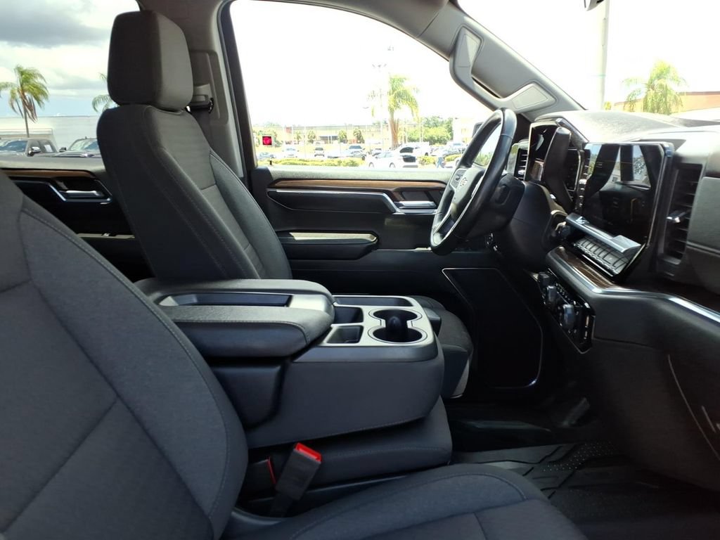 Used 2023 Chevrolet Silverado 1500 LT w/ Protection Package RWD image 12