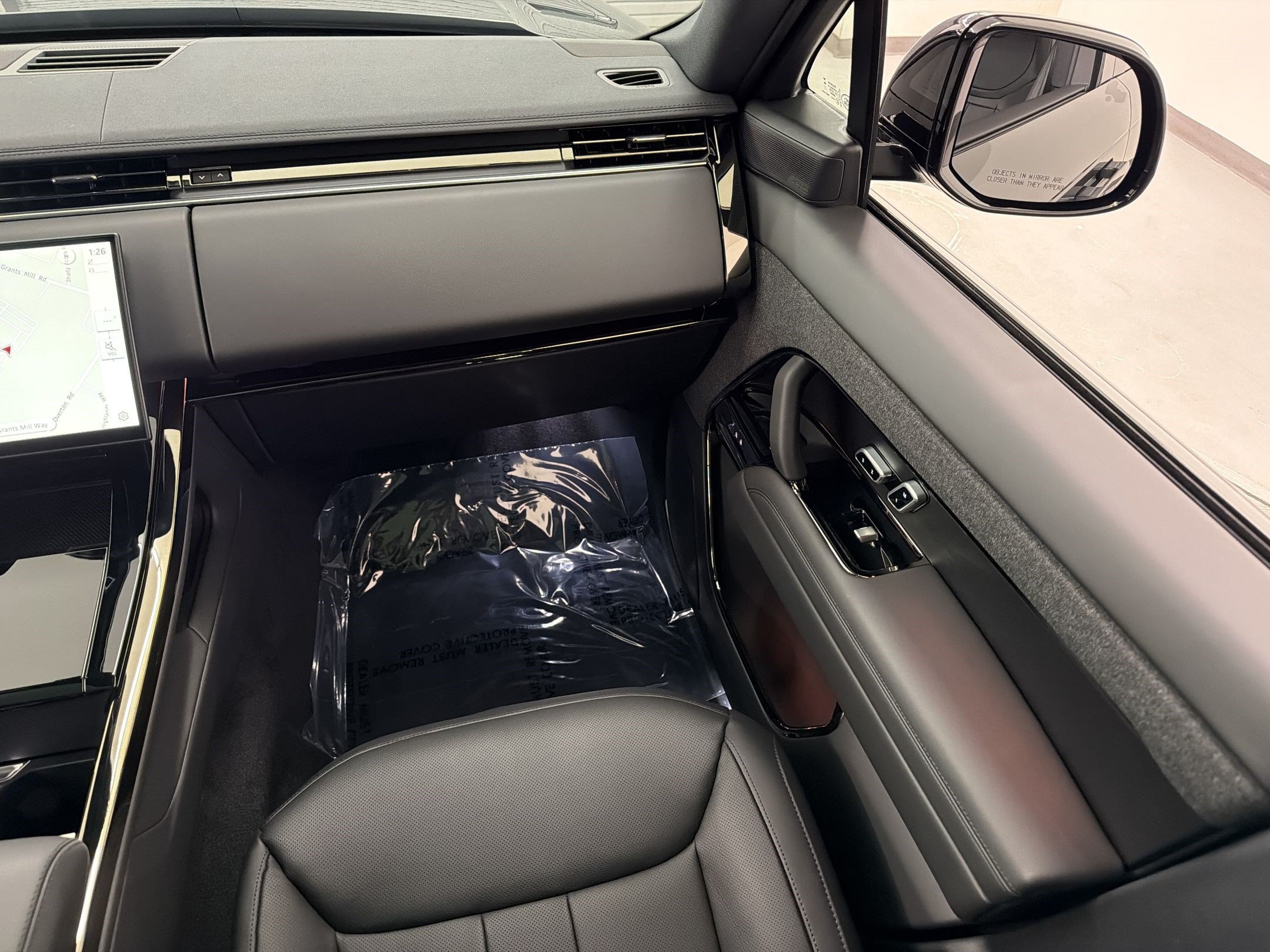 New 2026 Land Rover Range Rover Sport Dynamic SE AWD/4WD image 30