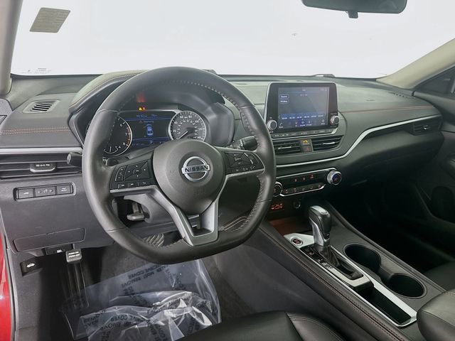 Used 2022 Nissan Altima 2.5 SR image 11