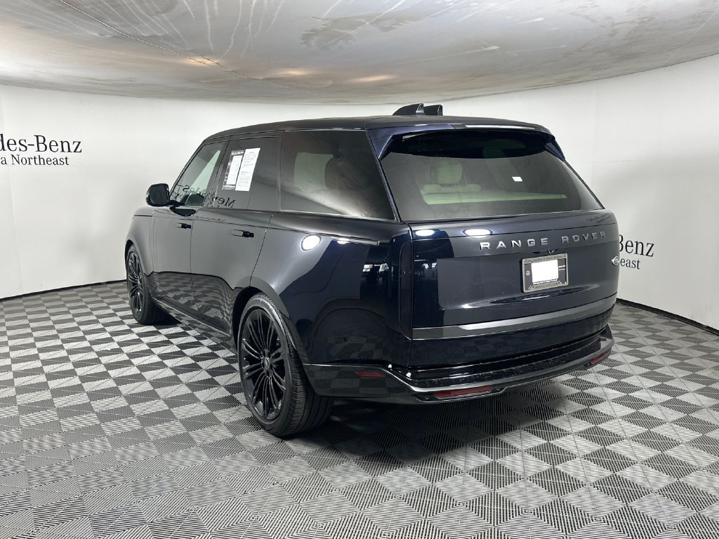 Used 2023 Land Rover Range Rover SE AWD/4WD image 5