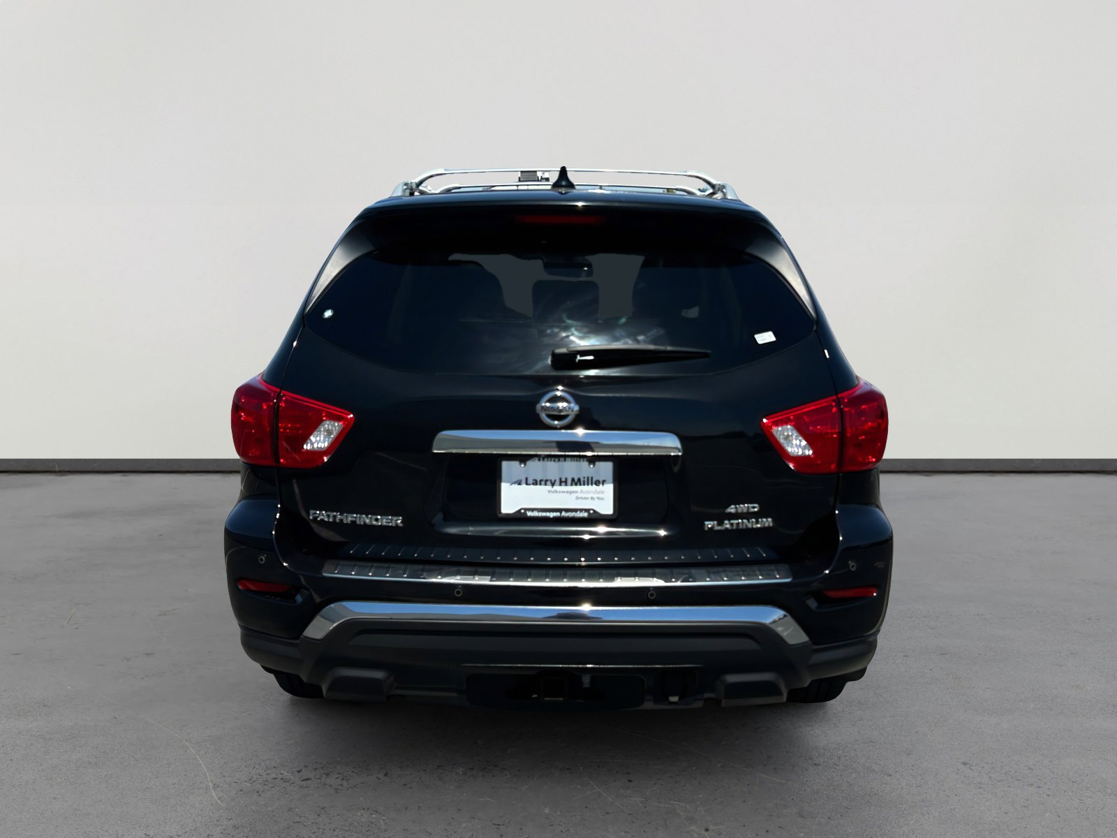 Used 2020 Nissan Pathfinder Platinum AWD/4WD image 4