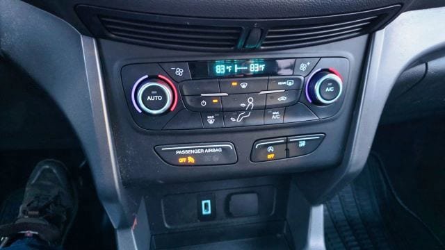 Used 2017 Ford Escape SE w/ Equipment Group 201A image 14