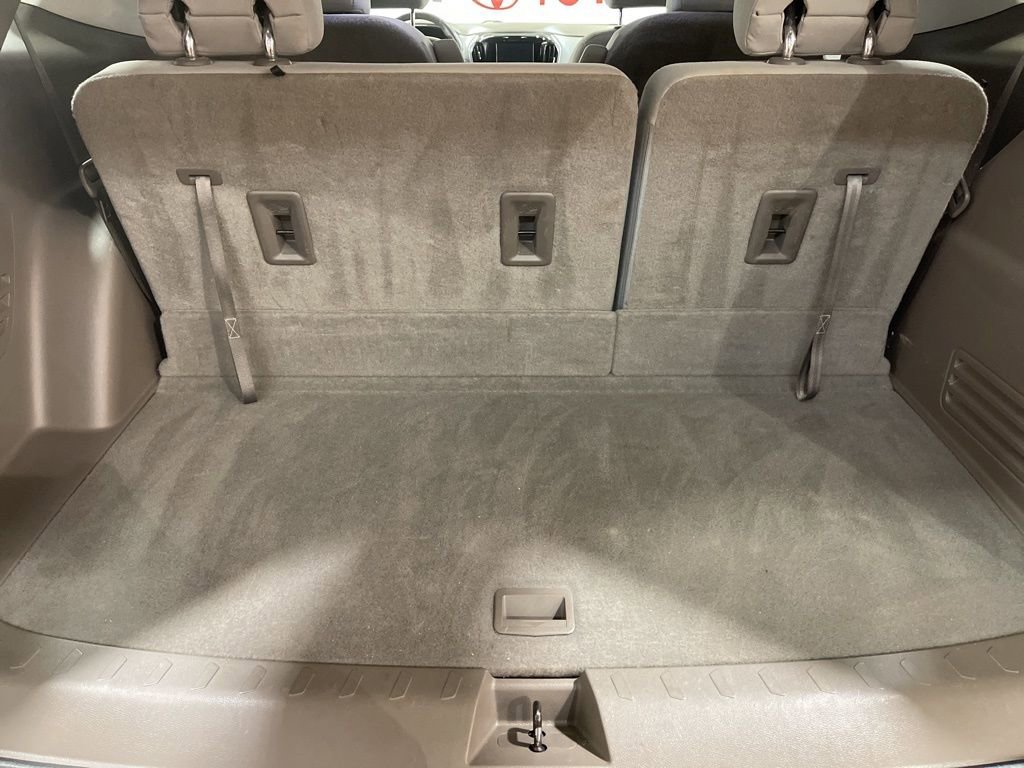 Used 2020 Chevrolet Traverse LT image 9