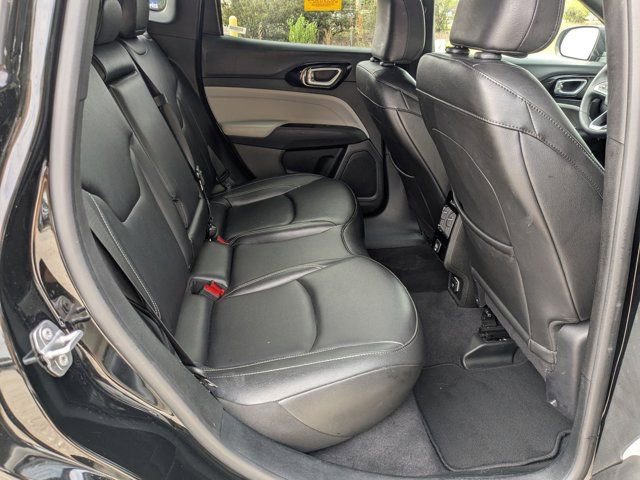 Used 2025 Jeep Compass Limited image 27