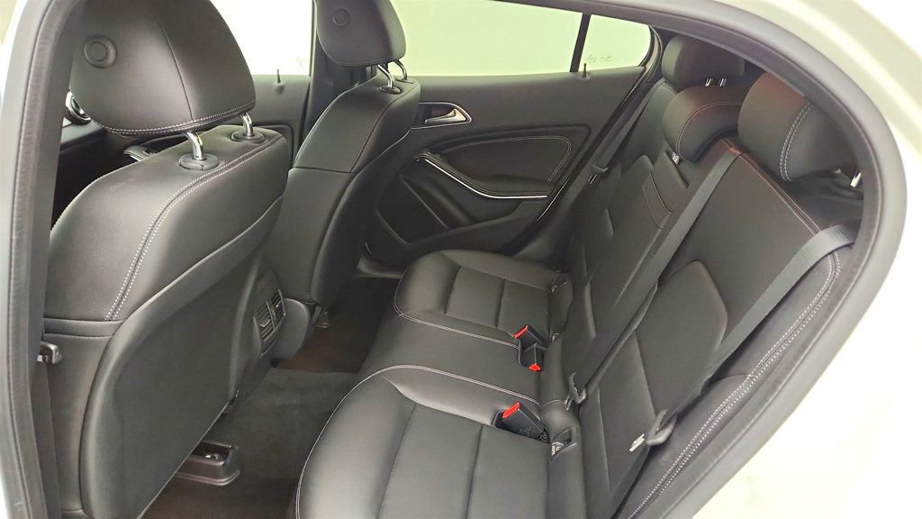 Used 2018 Mercedes-Benz GLA 250 4MATIC image 19