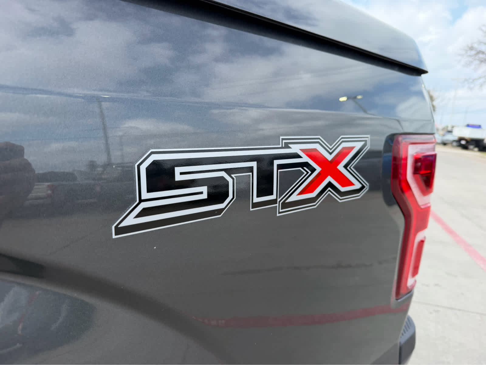 Used 2019 Ford F150 XL w/ Equipment Group 101A Mid image 9