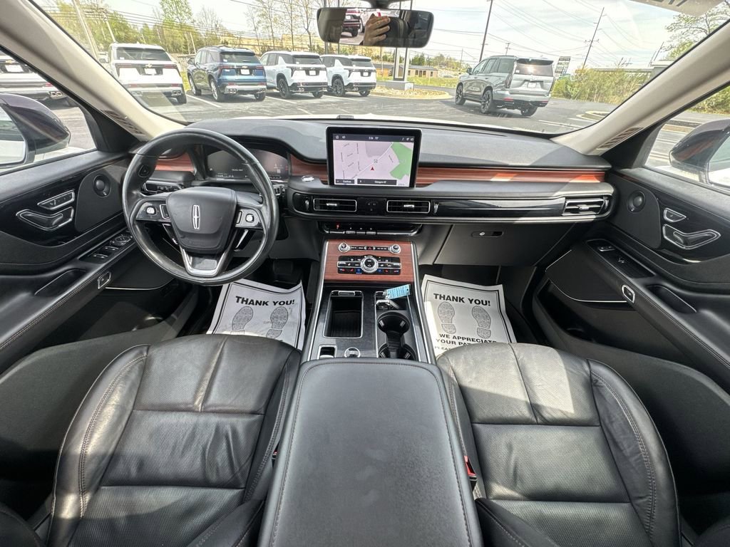 Used 2023 Lincoln Aviator Reserve w/ Jet Appearance Package AWD/4WD image 21