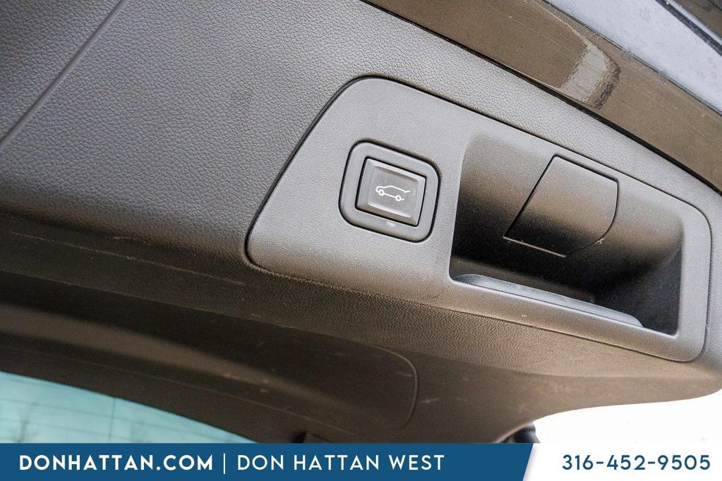 Used 2023 Buick Envision Essence image 30