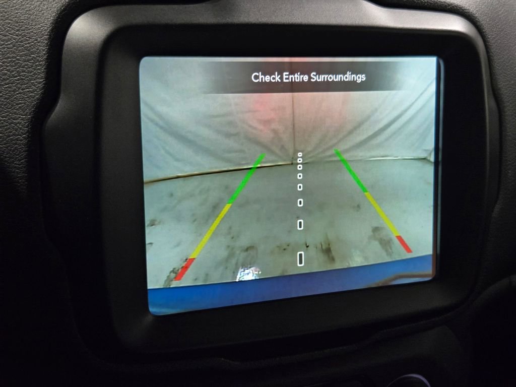 Used 2022 Jeep Renegade Limited image 3