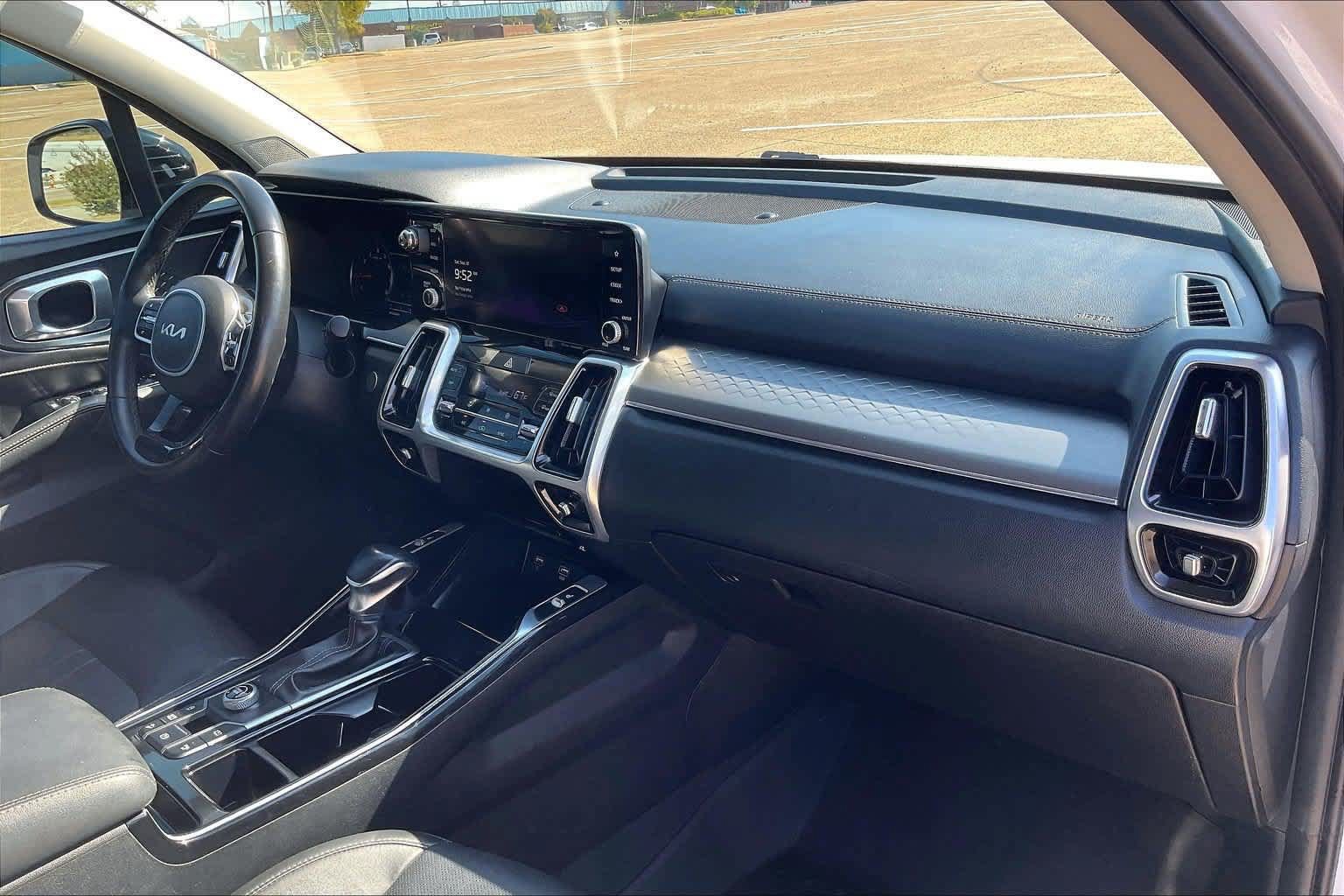Certified 2022 Kia Sorento SX FWD image 21