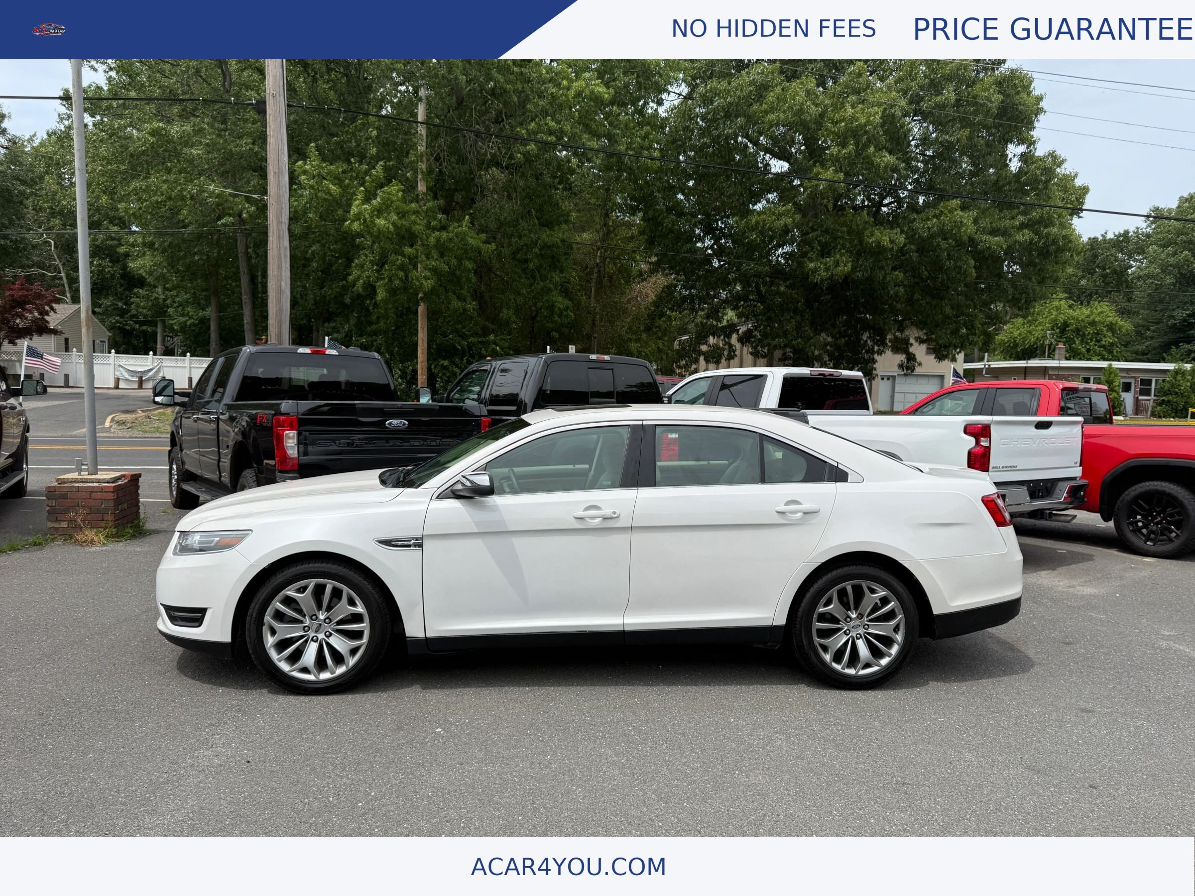 Used 2019 Ford Taurus Limited FWD image 2