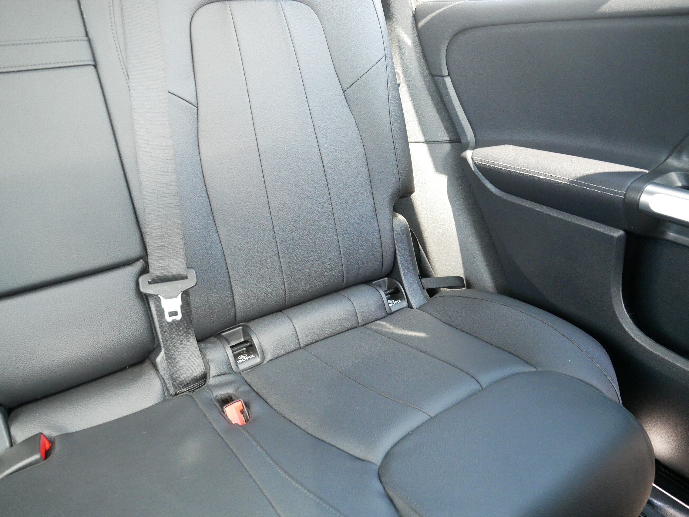 Used 2021 Mercedes-Benz GLB 250 4MATIC image 14