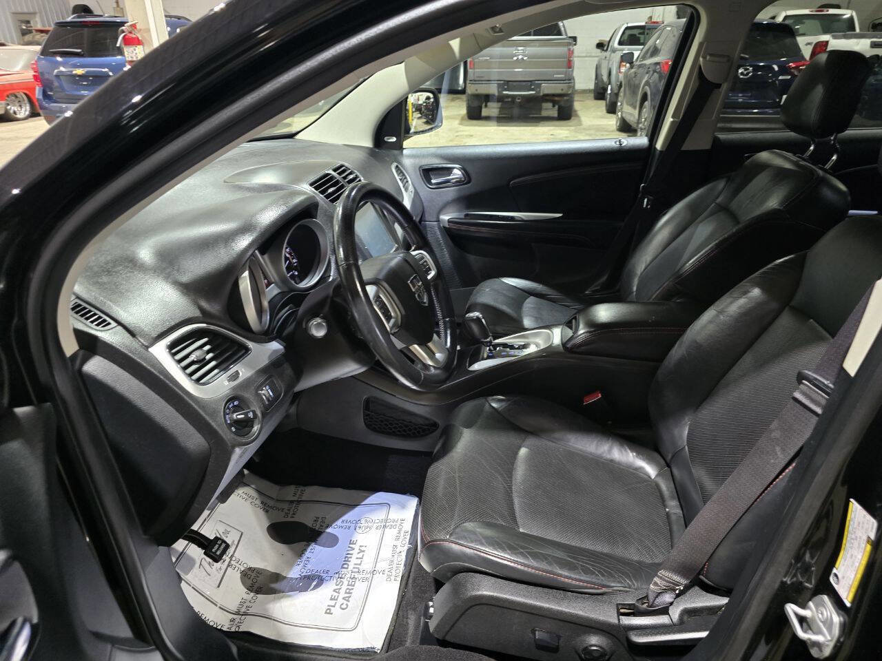 Used 2015 Dodge Journey R/T w/ Flexible Seating Group image 24