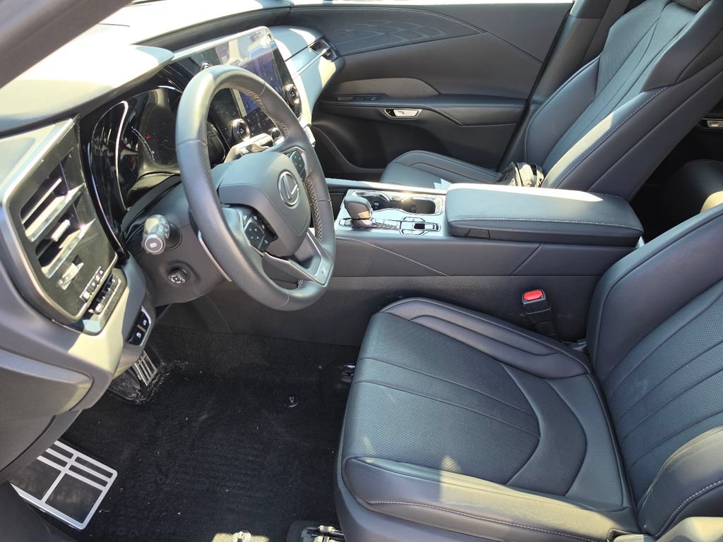 Used 2023 Lexus RX 350 F Sport w/ Accessory Package (K3) AWD/4WD image 16