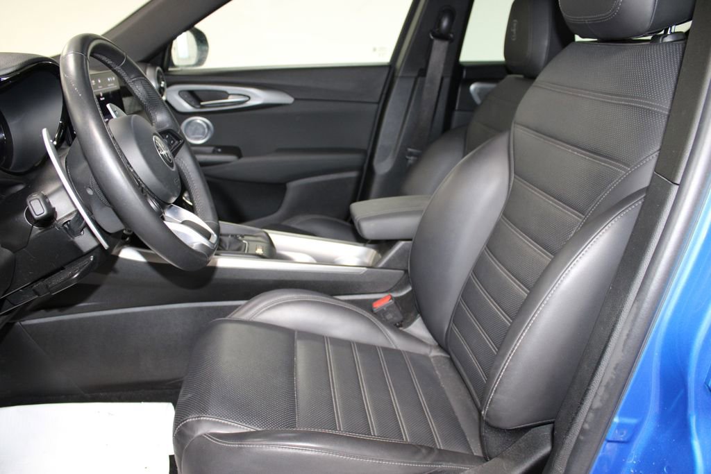 Used 2024 Alfa Romeo Tonale Veloce AWD/4WD image 16