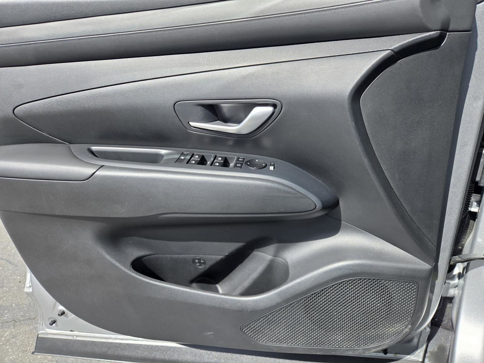 Used 2025 Hyundai Tucson SEL FWD image 19