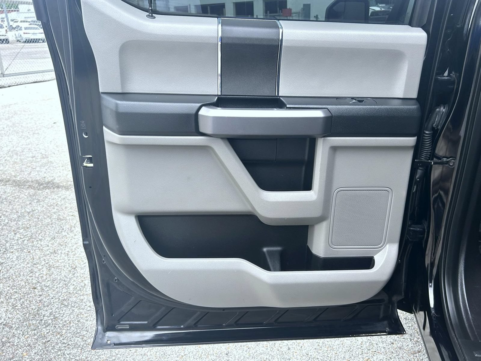 Used 2018 Ford F150 XLT AWD/4WD image 18