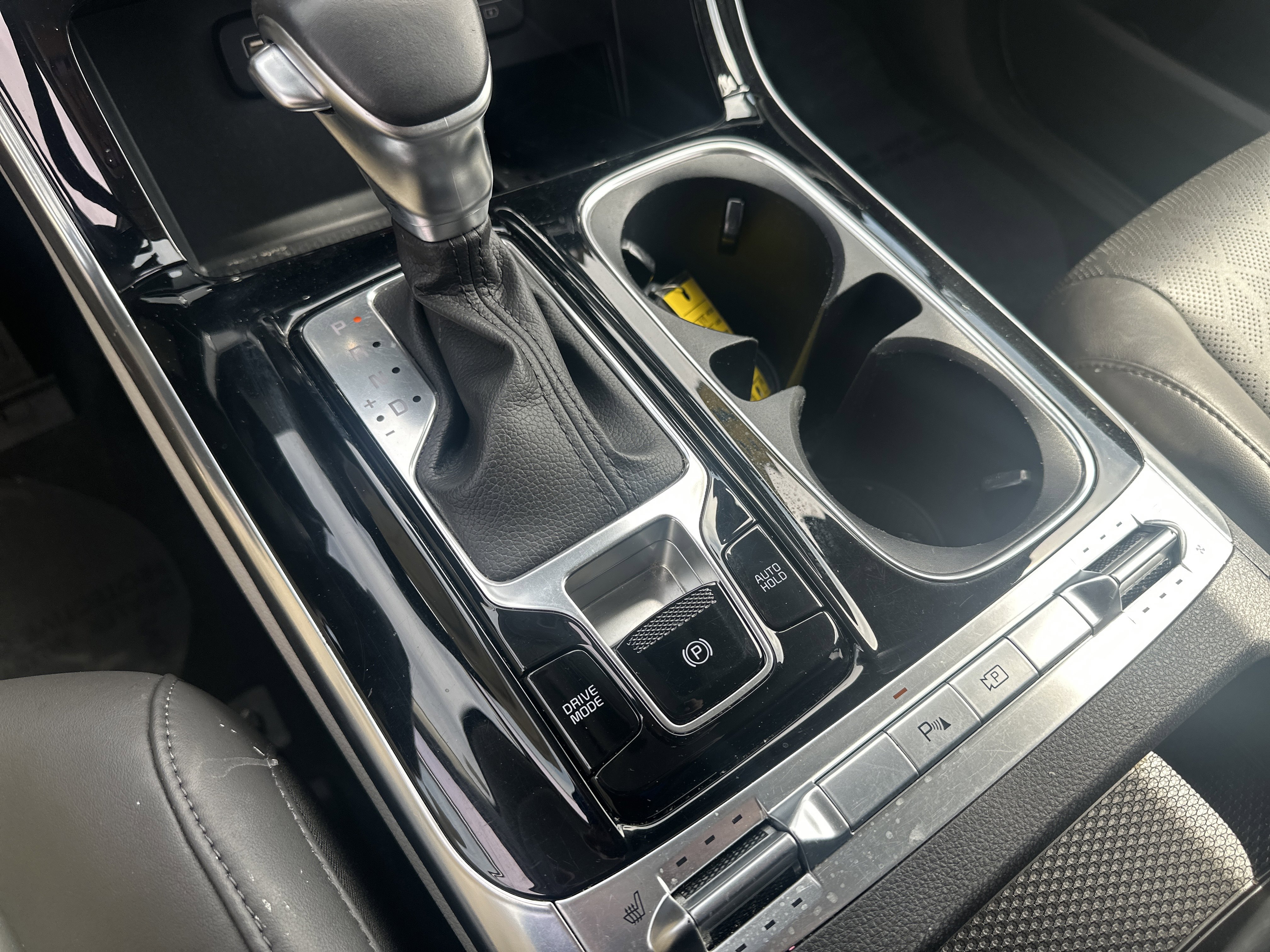 Used 2024 Kia Carnival SX image 33